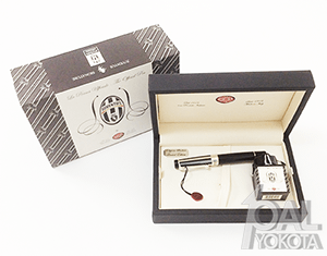 アウロラ万年筆