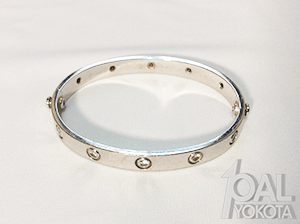 カルティエのラブブレス